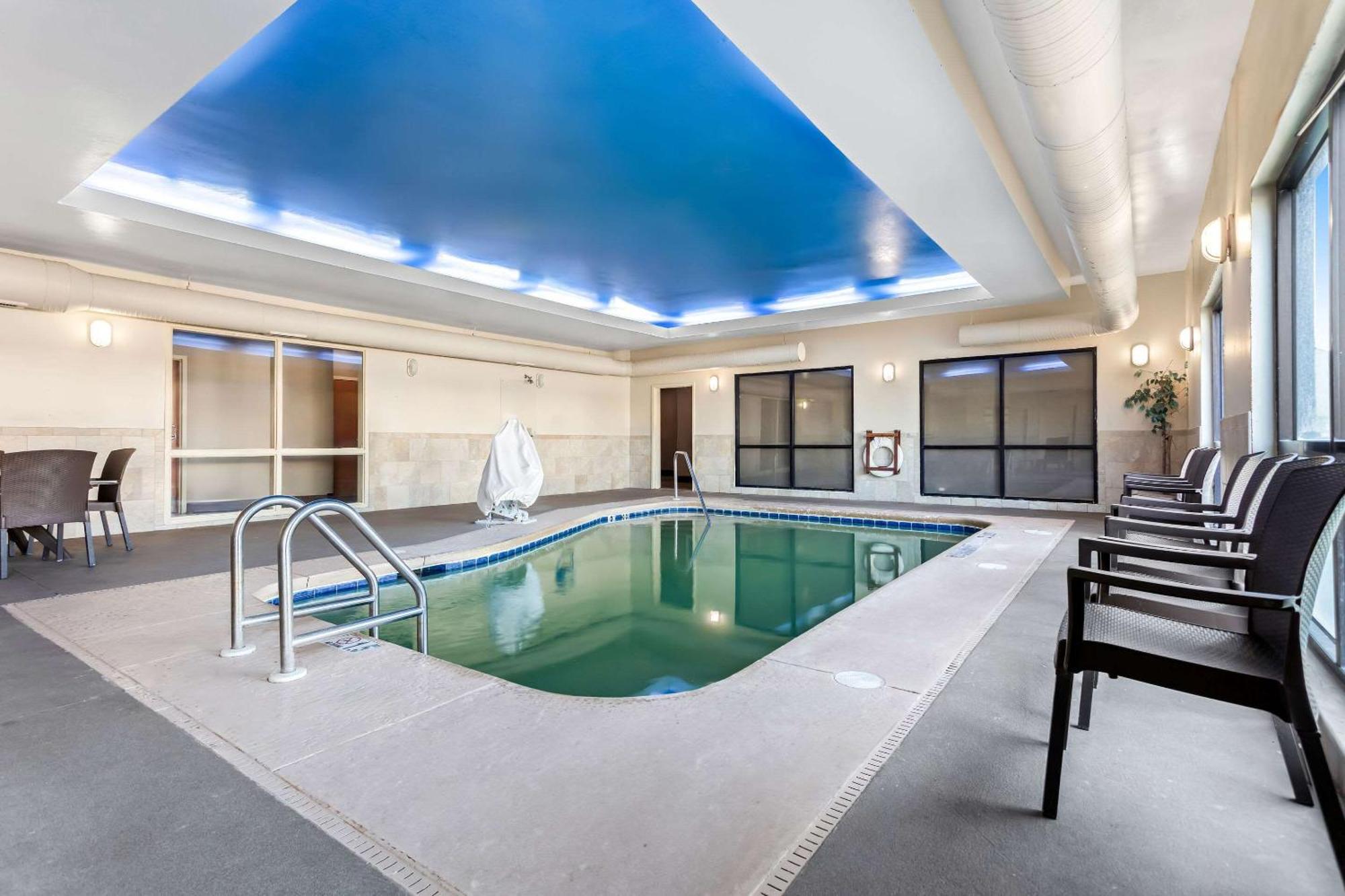 Comfort Suites Gulfport Εξωτερικό φωτογραφία