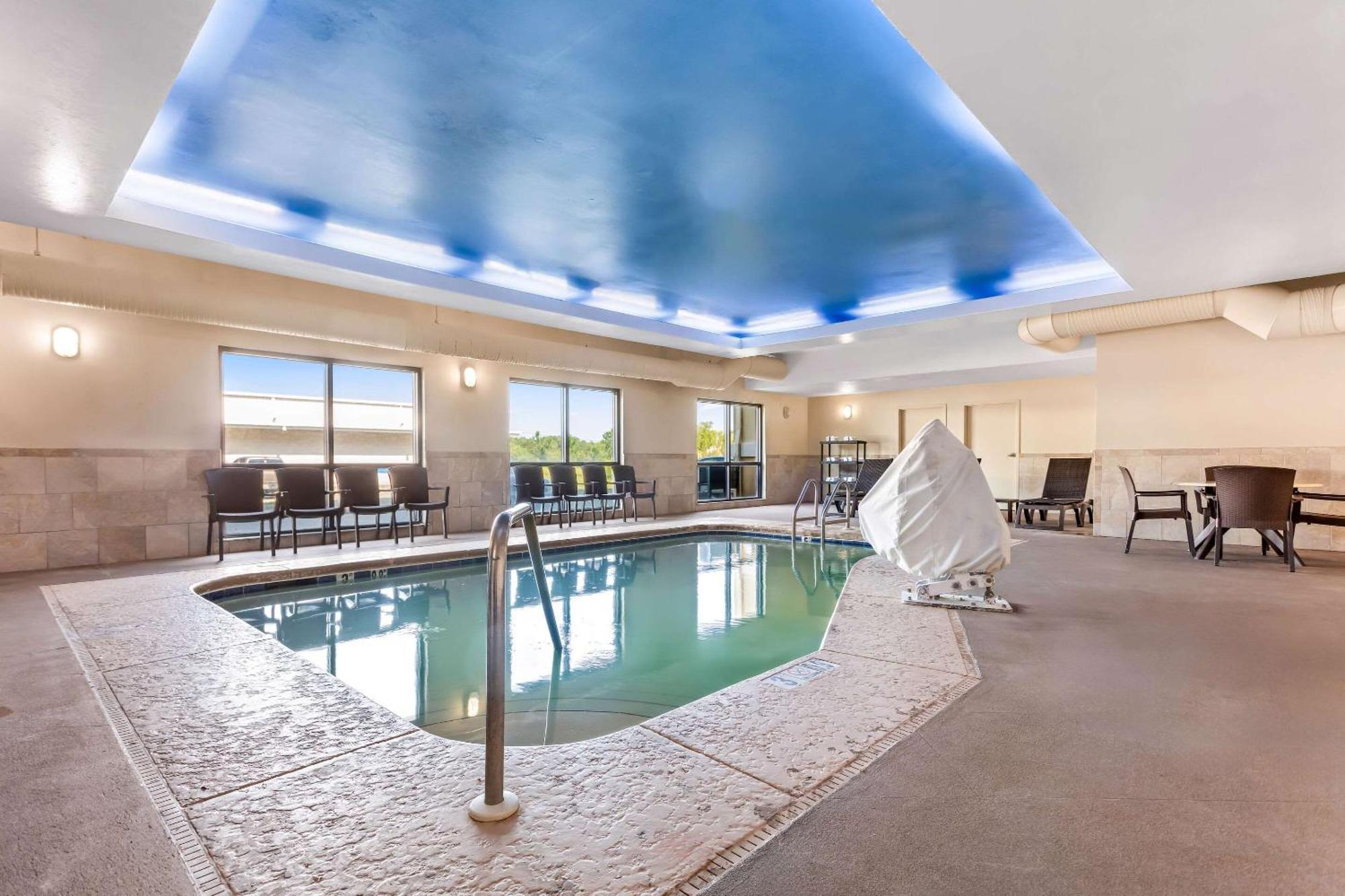 Comfort Suites Gulfport Εξωτερικό φωτογραφία