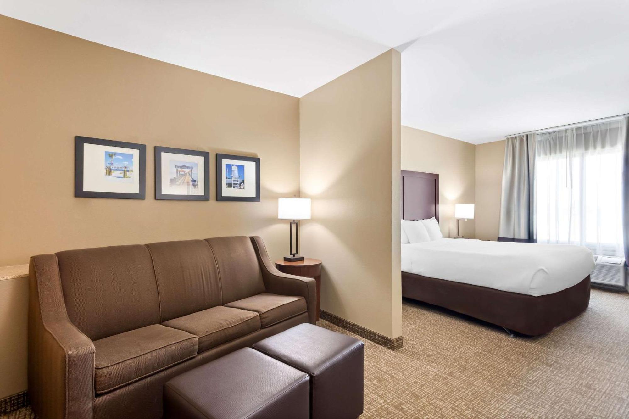 Comfort Suites Gulfport Εξωτερικό φωτογραφία